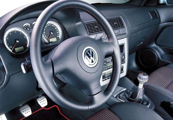 Pictures of Volkswagen Golf GTI 25th Anniversary (Typ 1J) 2001