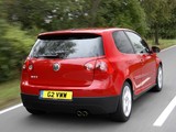 Pictures of Volkswagen Golf GTI 3-door UK-spec (Type 1K) 2004–08