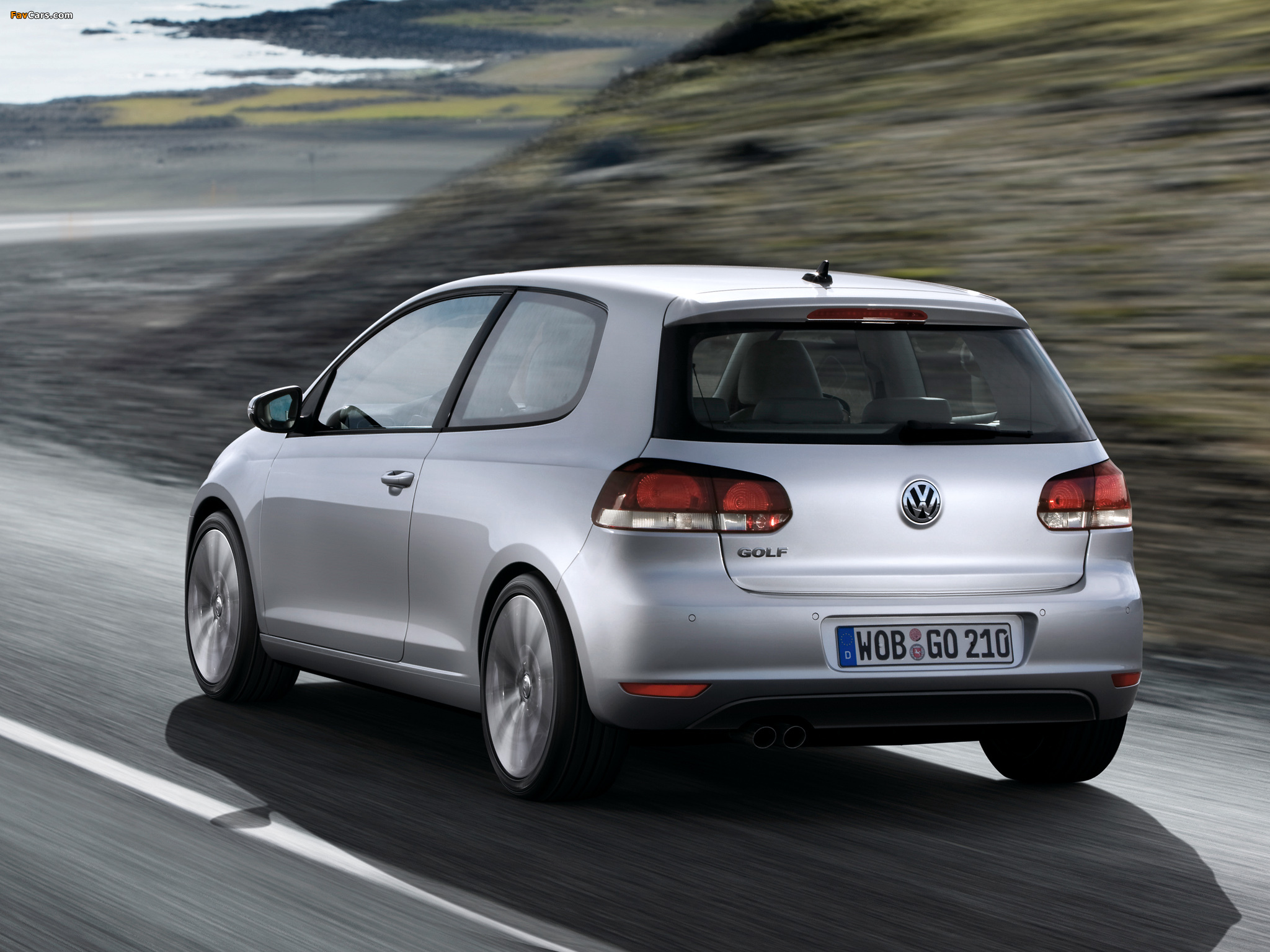 Pictures of Volkswagen Golf 3-door (Typ 5K) 2008–12 (2048 x 1536)