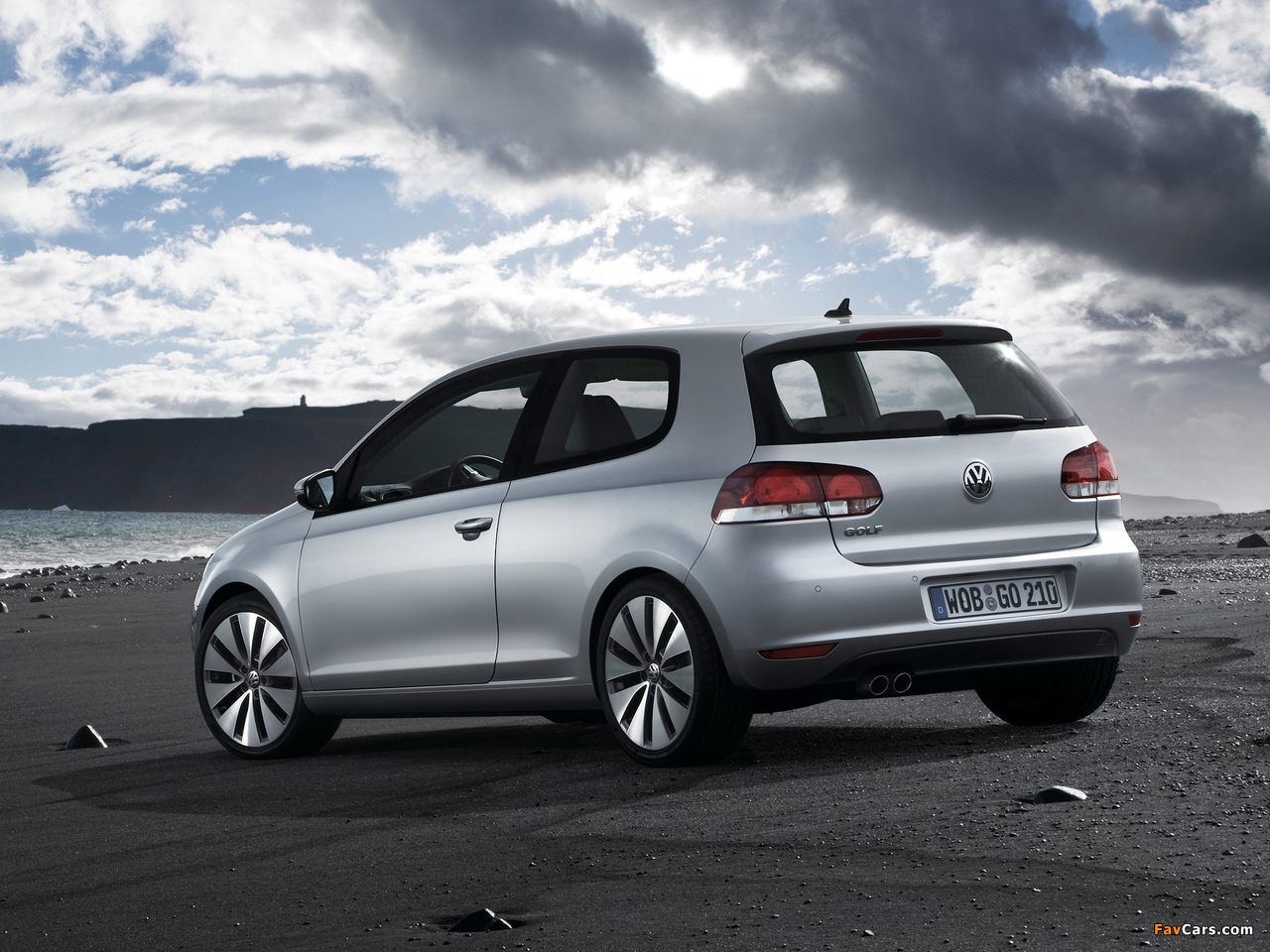 Pictures of Volkswagen Golf 3-door (Typ 5K) 2008–12 (1280 x 960)