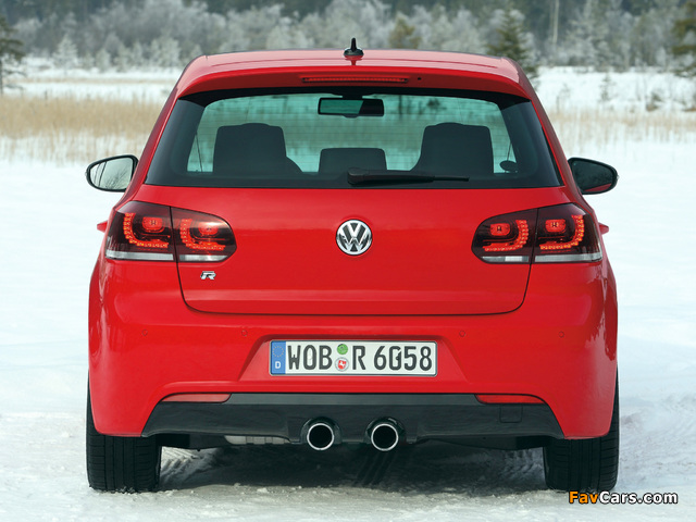 Pictures of Volkswagen Golf R 5-door (Typ 5K) 2009 (640 x 480)