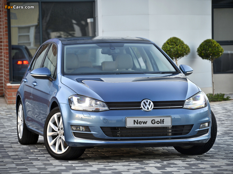 Pictures of Volkswagen Golf TSI BlueMotion 5-door ZA-spec (Typ 5G) 2013 (800 x 600)