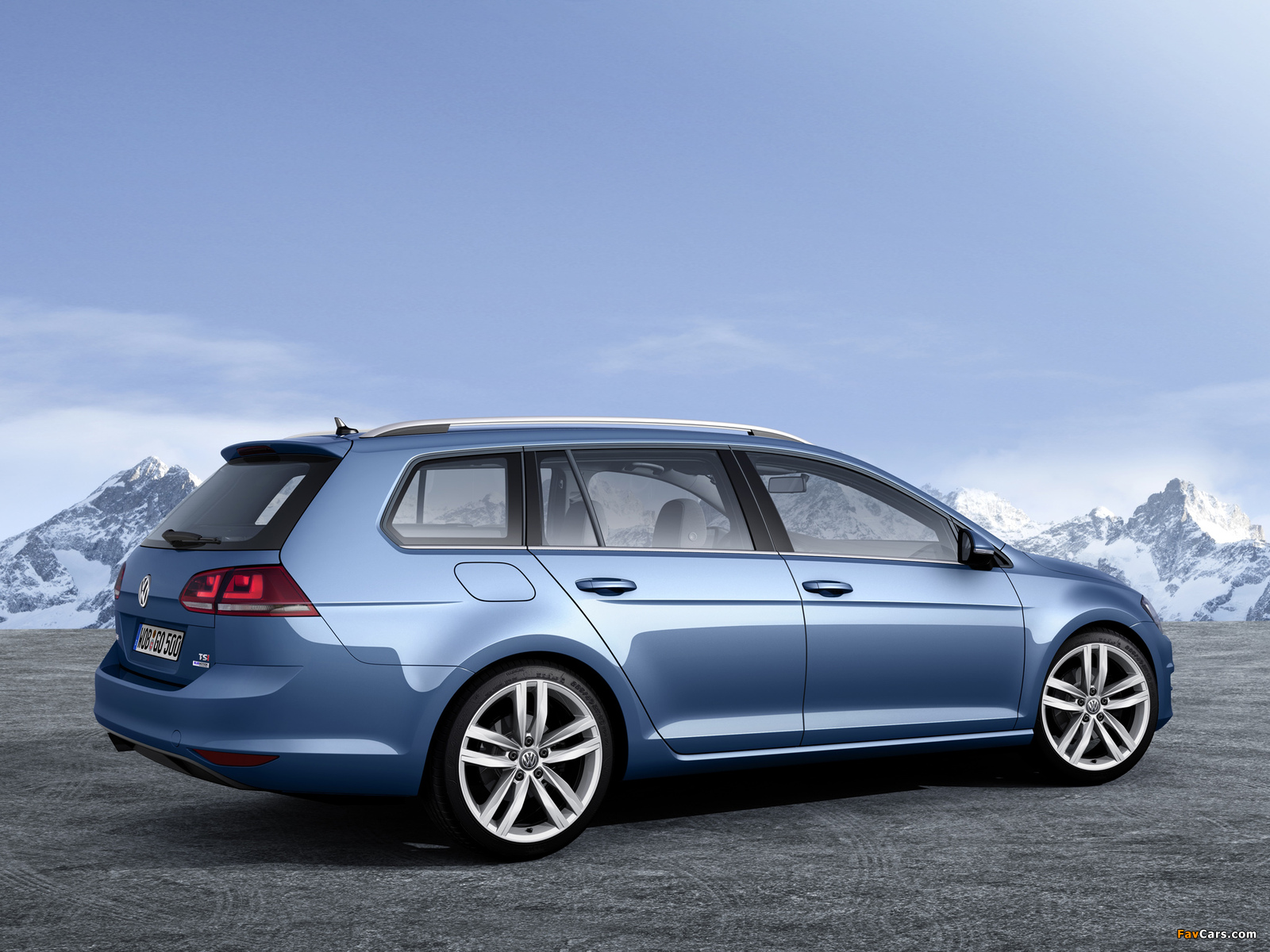 Pictures of Volkswagen Golf TSI BlueMotion Variant (Typ 5G) 2013 (1600 x 1200)