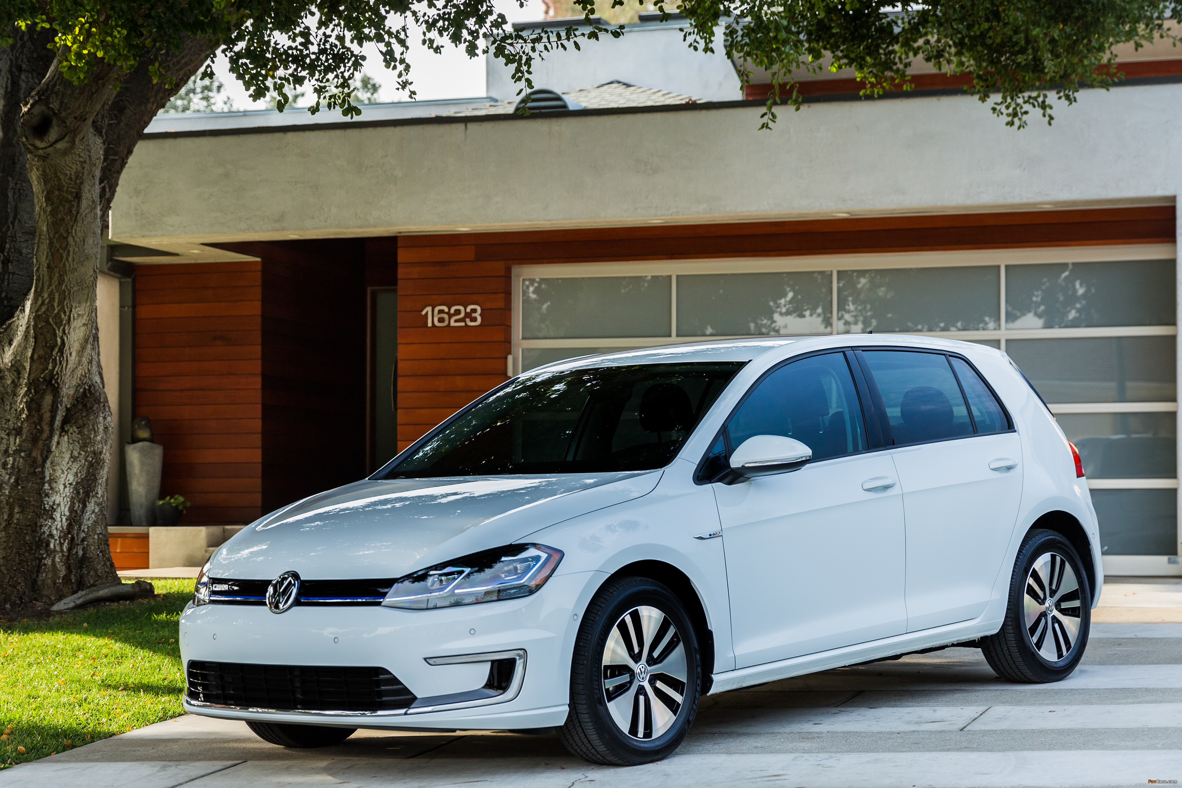 Pictures of Volkswagen e-Golf North America (5G) 2017 (4096 x 2731)