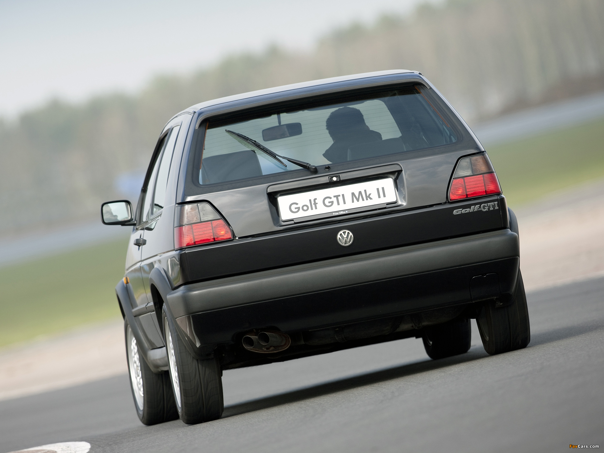 Volkswagen Golf GTI UK-spec (Typ 1G) 1989–92 images (2048 x 1536)