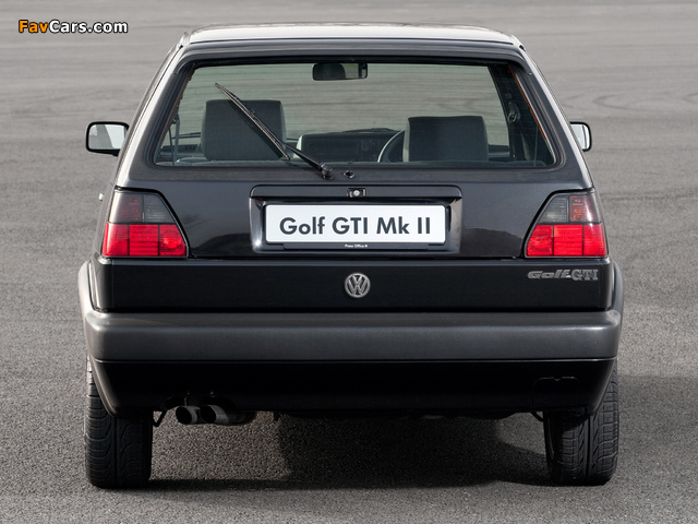 Volkswagen Golf GTI UK-spec (Typ 1G) 1989–92 pictures (640 x 480)