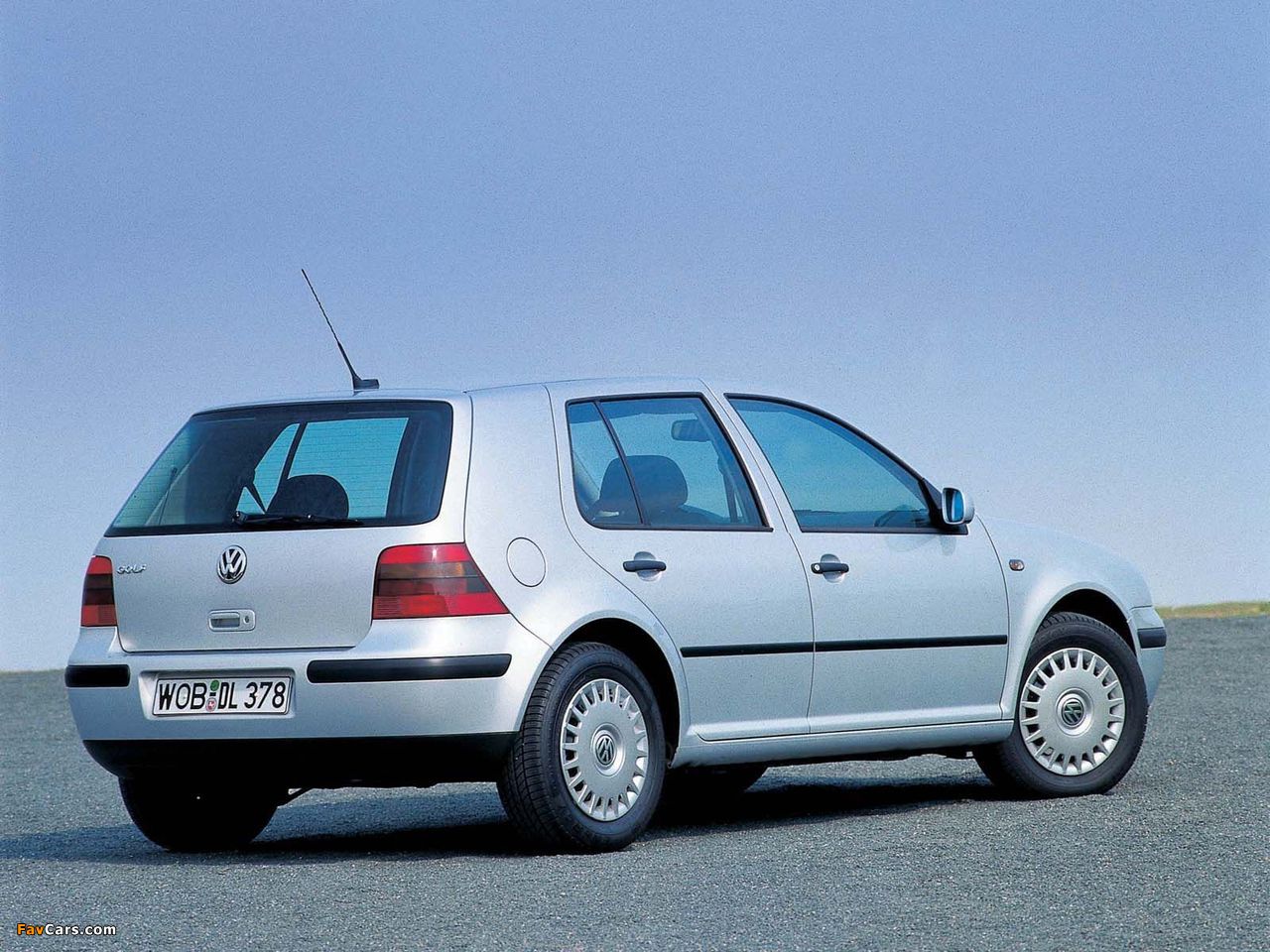 Volkswagen Golf 5-door (Typ 1J) 1997–2003 photos (1280 x 960)