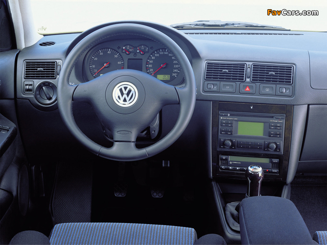 Volkswagen Golf V6 4MOTION 3-door (Typ 1J) 1999–2003 images (640 x 480)