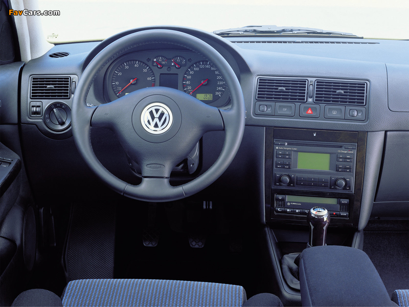 Volkswagen Golf V6 4MOTION 3-door (Typ 1J) 1999–2003 images (800 x 600)