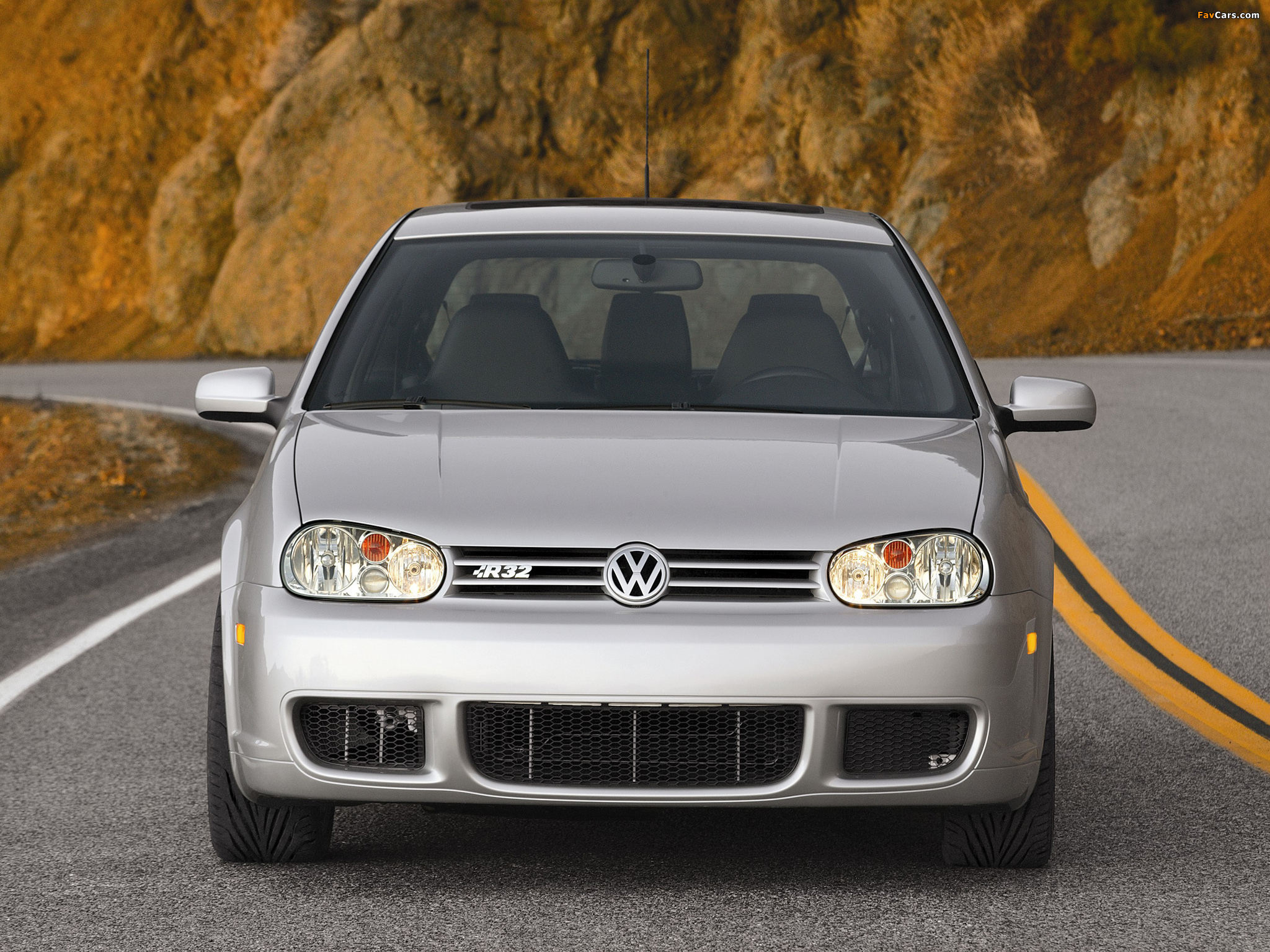 Volkswagen Golf R32 US-spec (Typ 1J) 2002–04 images (2048 x 1536)