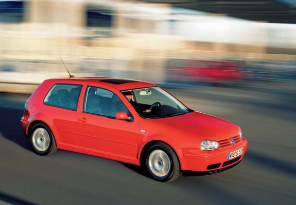 Volkswagen Golf 1.6 FSI 3-door (Typ 1J) 2002–03 photos