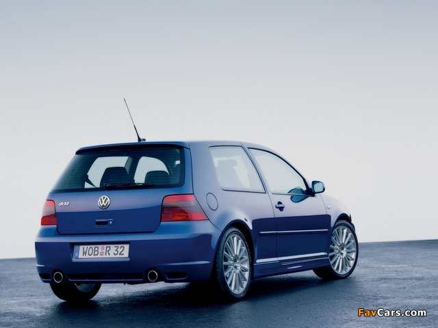 Volkswagen Golf R32 (Typ 1J) 2002–04 pictures (640 x 480)