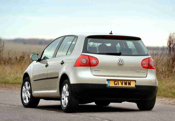 Volkswagen Golf 5-door UK-spec (Typ 1K) 2003–08 images