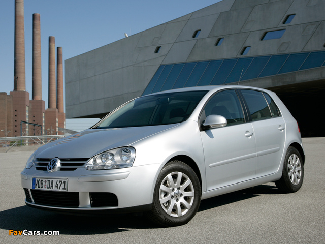 Volkswagen Golf 5-door (Typ 1K) 2003–08 photos (640 x 480)