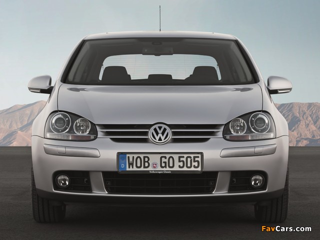 Volkswagen Golf 5-door (Typ 1K) 2003–08 pictures (640 x 480)