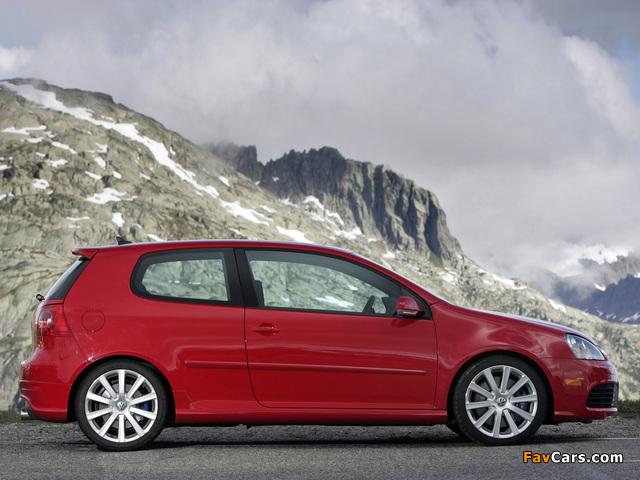 Volkswagen Golf R32 3-door US-spec (Typ 1K) 2006–08 photos (640 x 480)