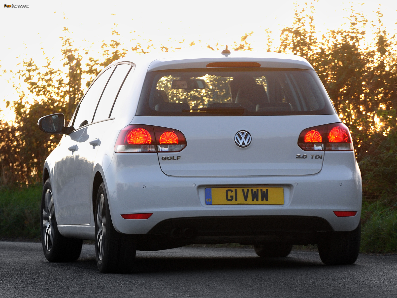 Volkswagen Golf 5-door UK-spec (Typ 1K) 2008 pictures (1600 x 1200)