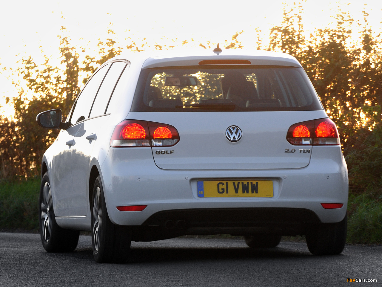 Volkswagen Golf 5-door UK-spec (Typ 1K) 2008 pictures (1280 x 960)