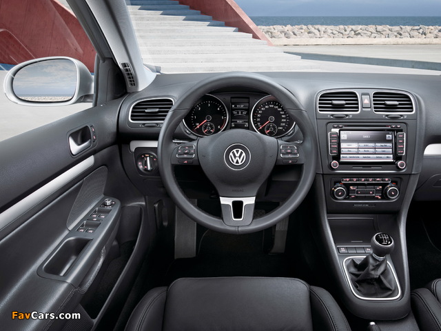 Volkswagen Golf Variant (Typ 5K) 2009 images (640 x 480)