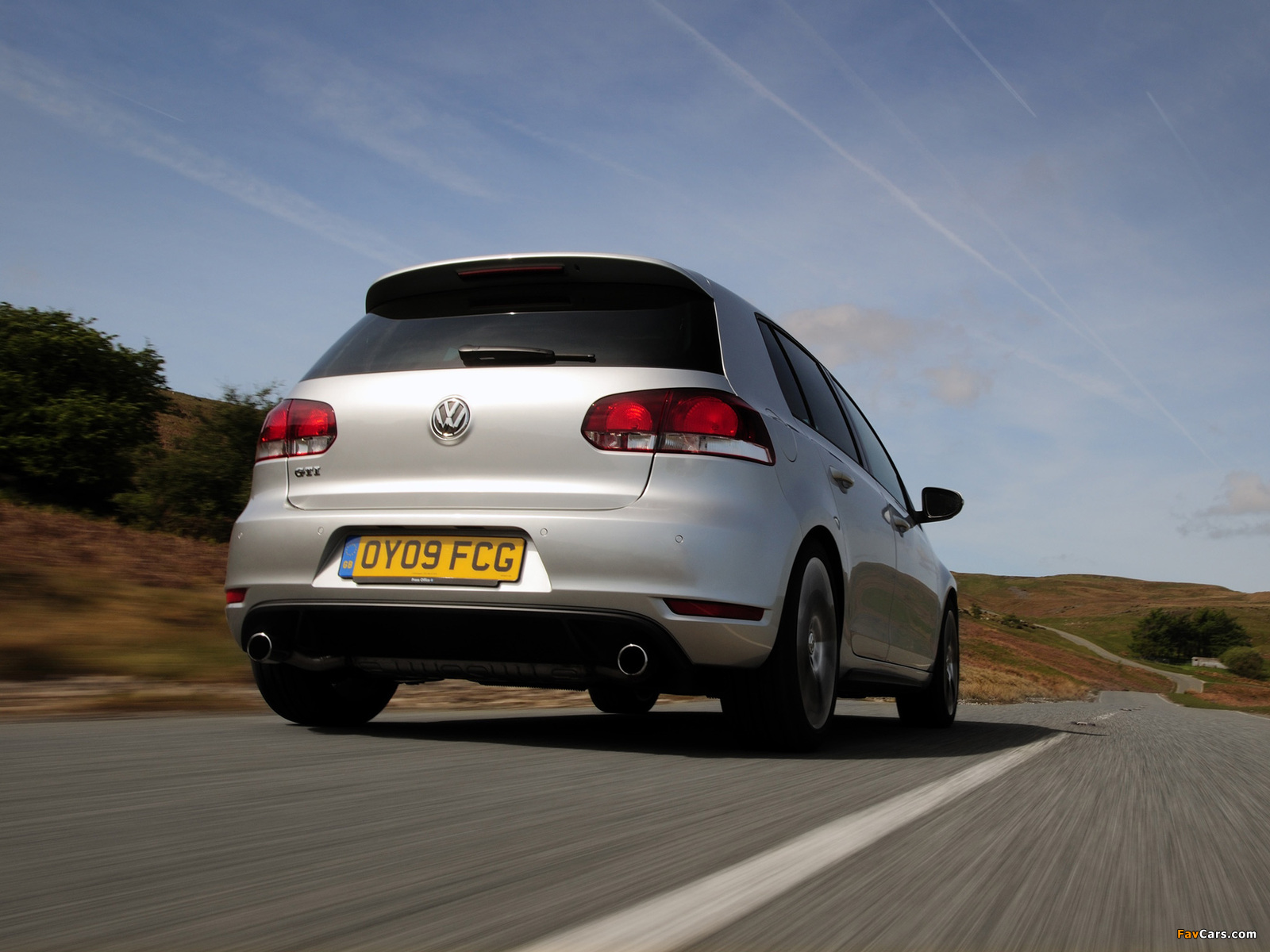 Volkswagen Golf GTI 5-door UK-spec (Typ 5K) 2009 images (1600 x 1200)