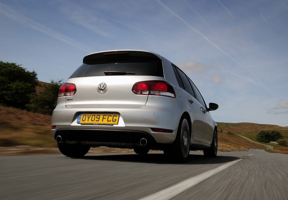 Volkswagen Golf GTI 5-door UK-spec (Typ 5K) 2009 images