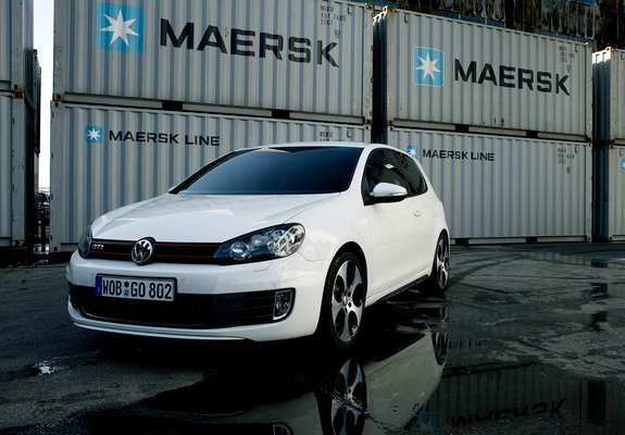 Volkswagen Golf GTI 3-door (Typ 5K) 2009–13 images