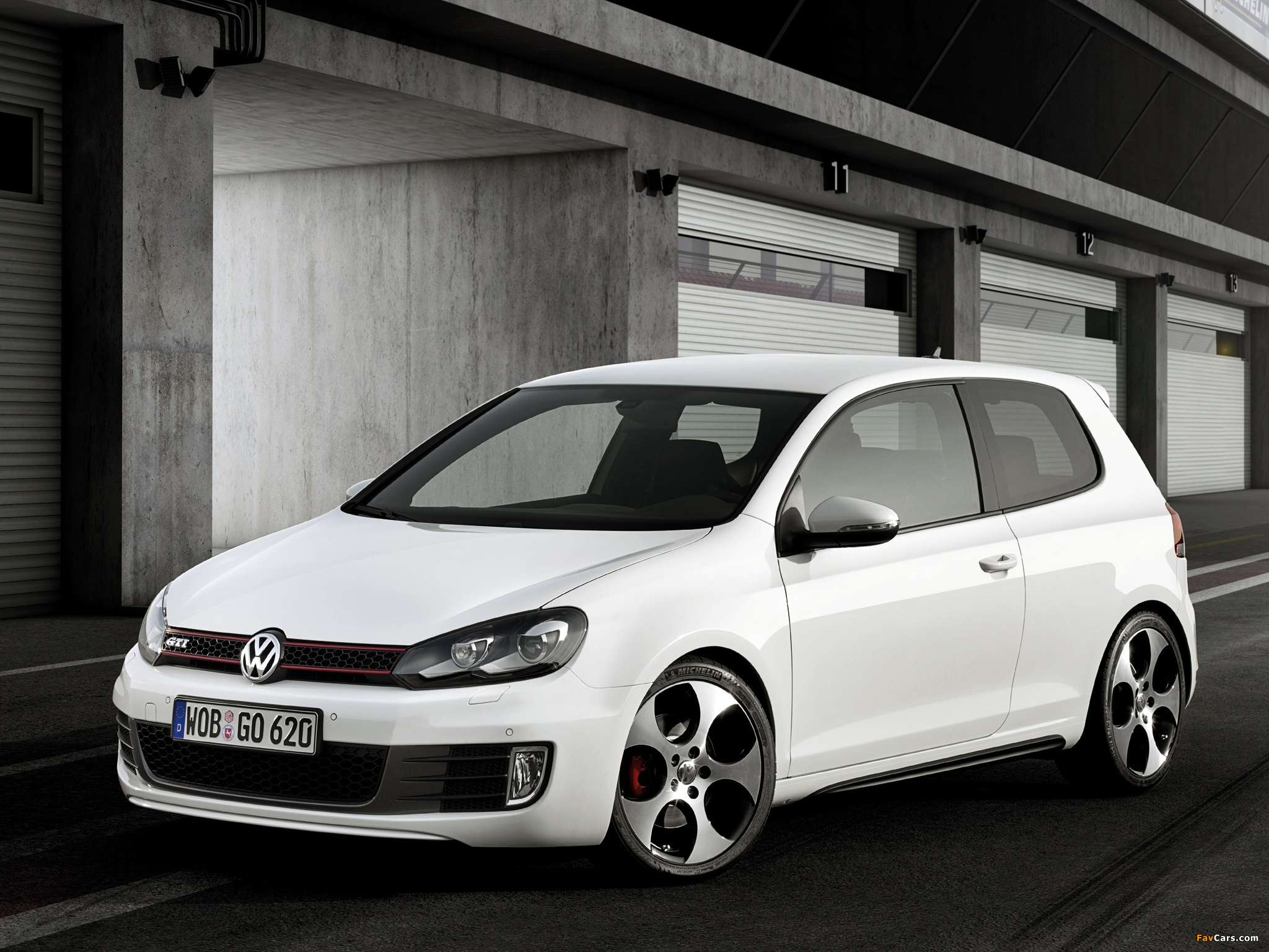 Volkswagen Golf GTI 3-door (Typ 5K) 2009–13 photos (2048 x 1536)