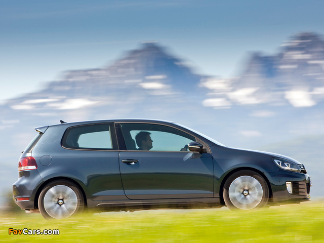 Volkswagen Golf GTD 3-door (Typ 5K) 2009–12 photos (640 x 480)