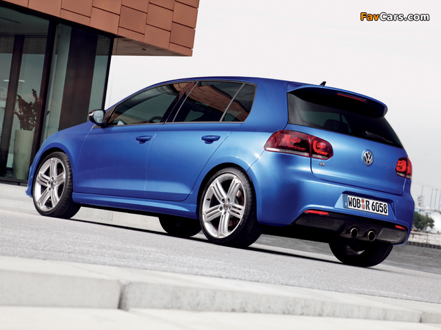 Volkswagen Golf R 5-door (Typ 5K) 2009 pictures (640 x 480)