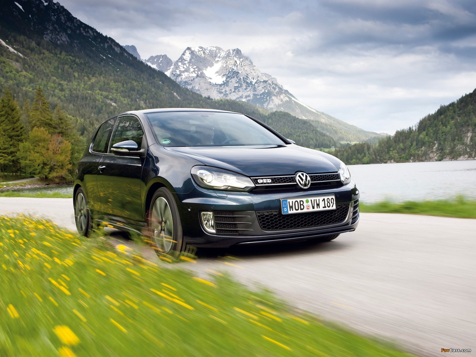 Volkswagen Golf GTD 3-door (Typ 5K) 2009–12 pictures (1600 x 1200)