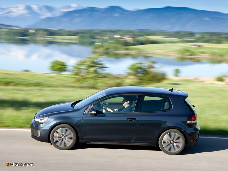 Volkswagen Golf GTD 3-door (Typ 5K) 2009–12 pictures (800 x 600)