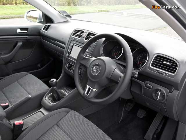 Volkswagen Golf Variant UK-spec (Typ 5K) 2009 pictures (640 x 480)