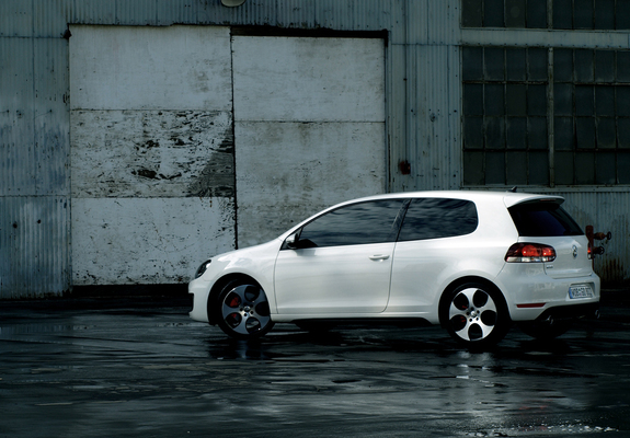 Volkswagen Golf GTI 3-door (Typ 5K) 2009–13 wallpapers