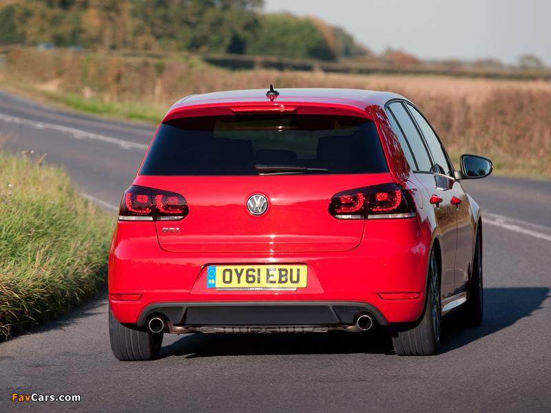 Volkswagen Golf GTI 5-door Edition 35 UK-spec (Typ 5K) 2011 images (800 x 600)