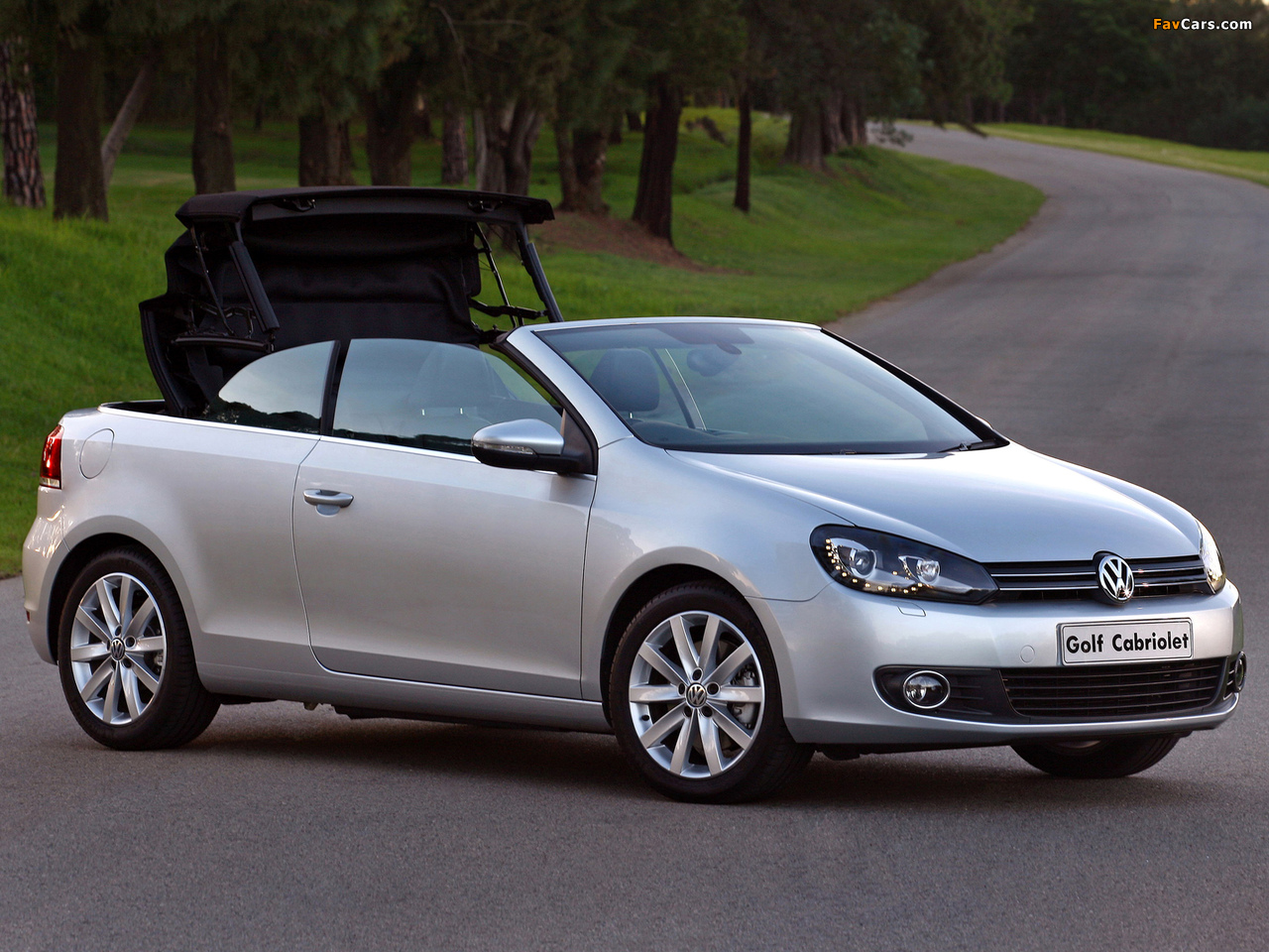 Volkswagen Golf Cabrio ZA-spec (Typ 5K) 2012 images (1280 x 960)