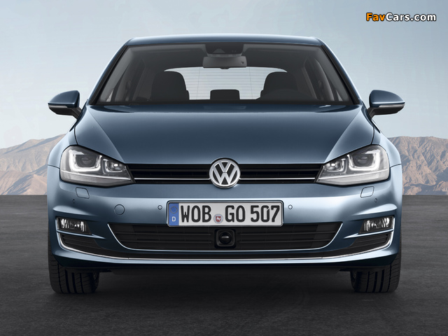 Volkswagen Golf TSI BlueMotion 5-door (Typ 5G) 2012 images (640 x 480)