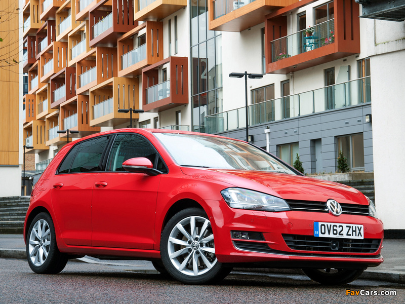 Volkswagen Golf TDI BlueMotion 5-door UK-spec (Typ 5G) 2012 images (800 x 600)