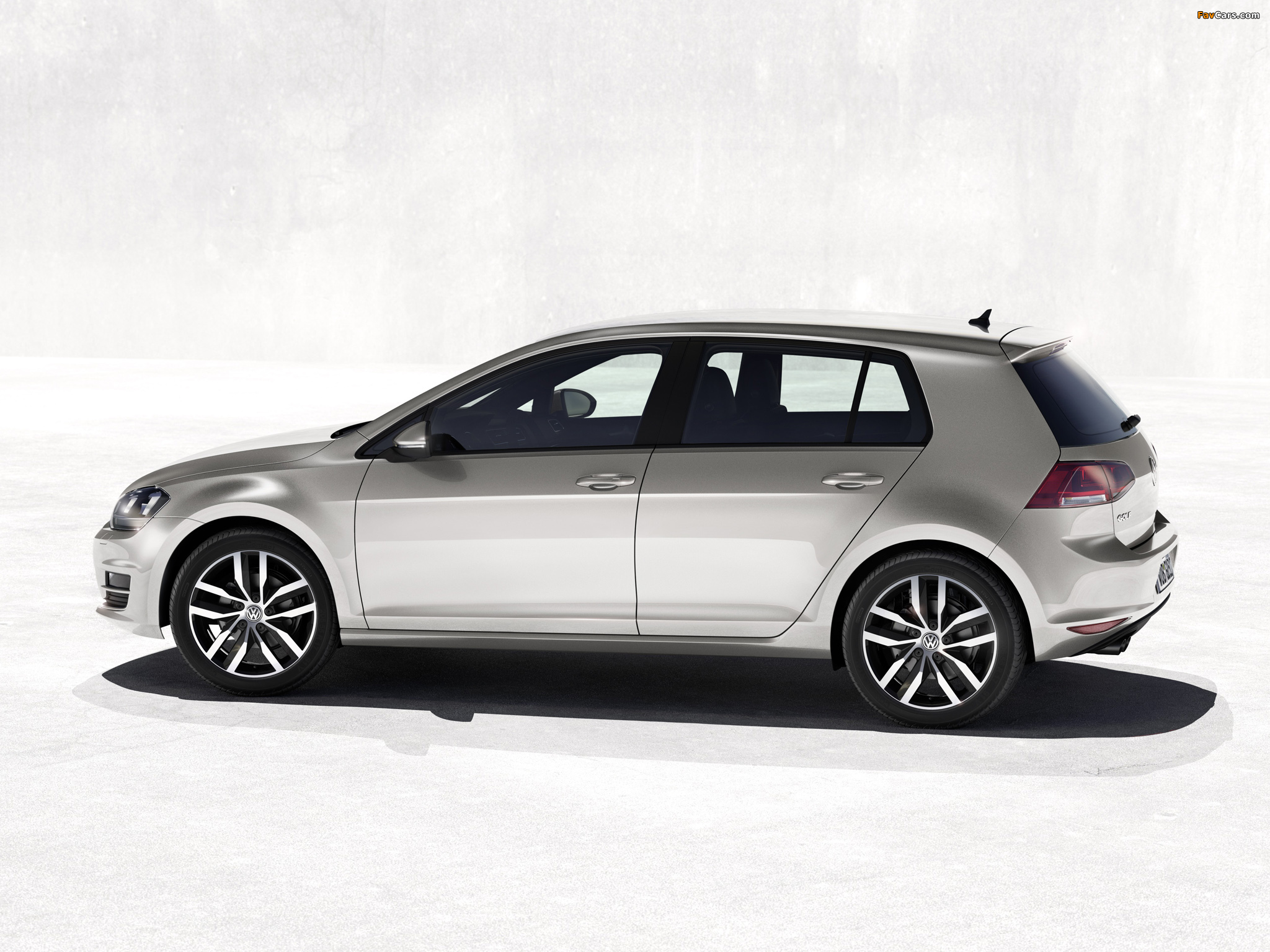 Volkswagen Golf TSI BlueMotion 5-door (Typ 5G) 2012 images (2048 x 1536)