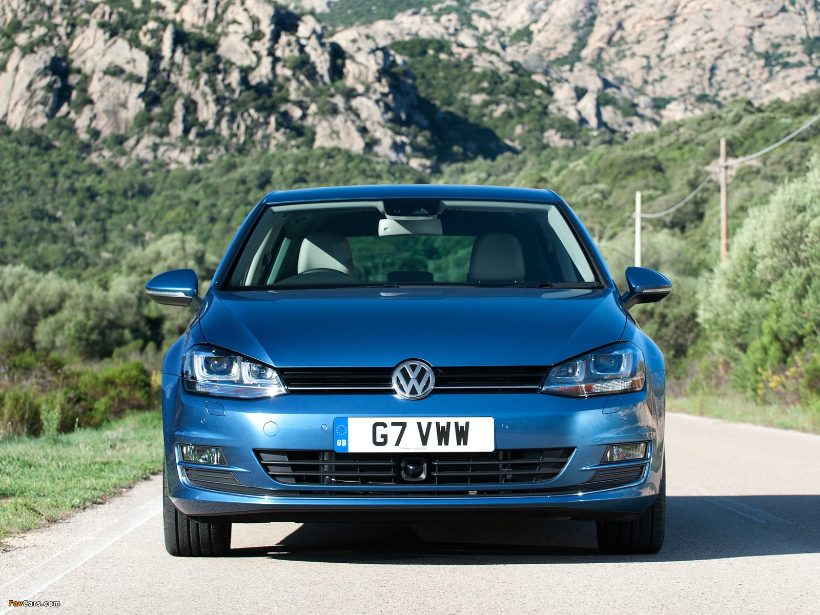 Volkswagen Golf TDI BlueMotion 5-door UK-spec (Typ 5G) 2012 pictures (1600 x 1200)