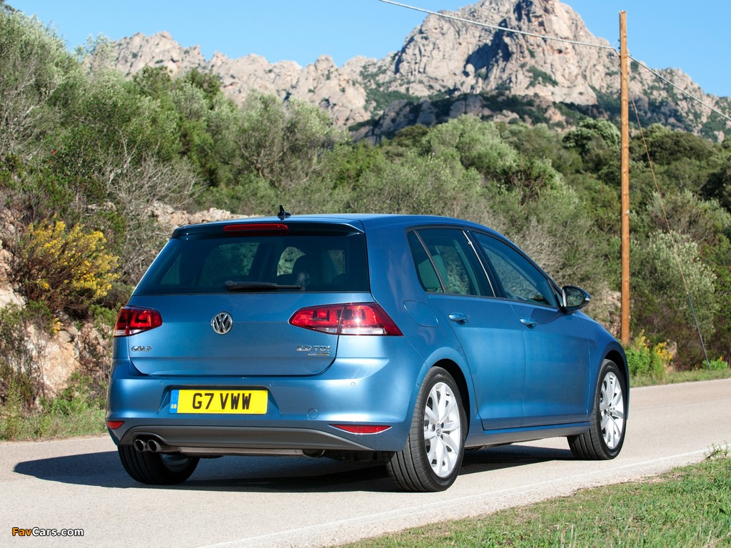 Volkswagen Golf TDI BlueMotion 5-door UK-spec (Typ 5G) 2012 pictures (1024 x 768)