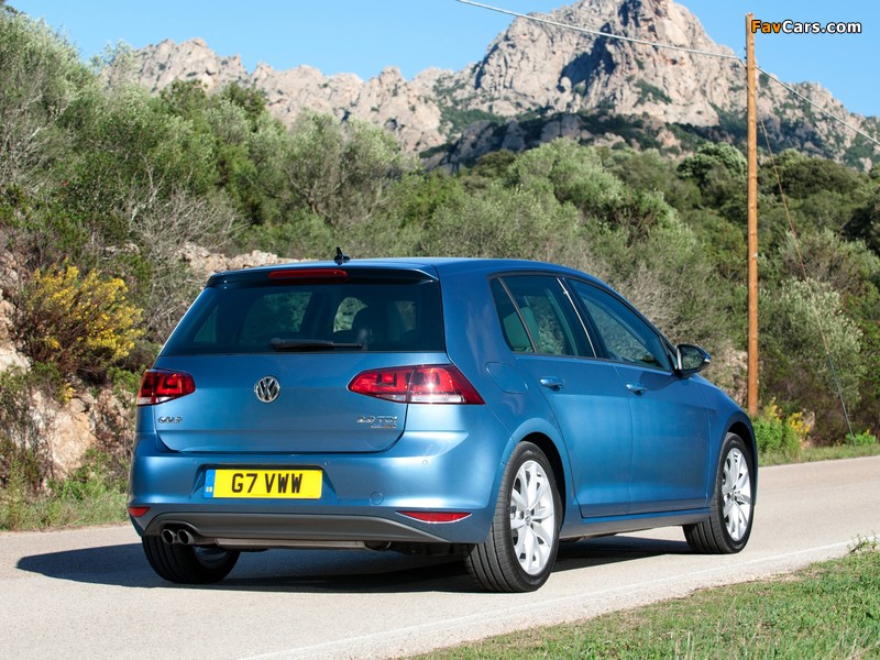 Volkswagen Golf TDI BlueMotion 5-door UK-spec (Typ 5G) 2012 pictures (800 x 600)