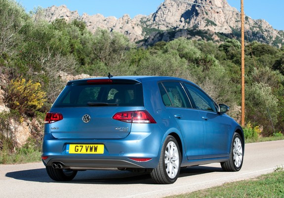 Volkswagen Golf TDI BlueMotion 5-door UK-spec (Typ 5G) 2012 pictures