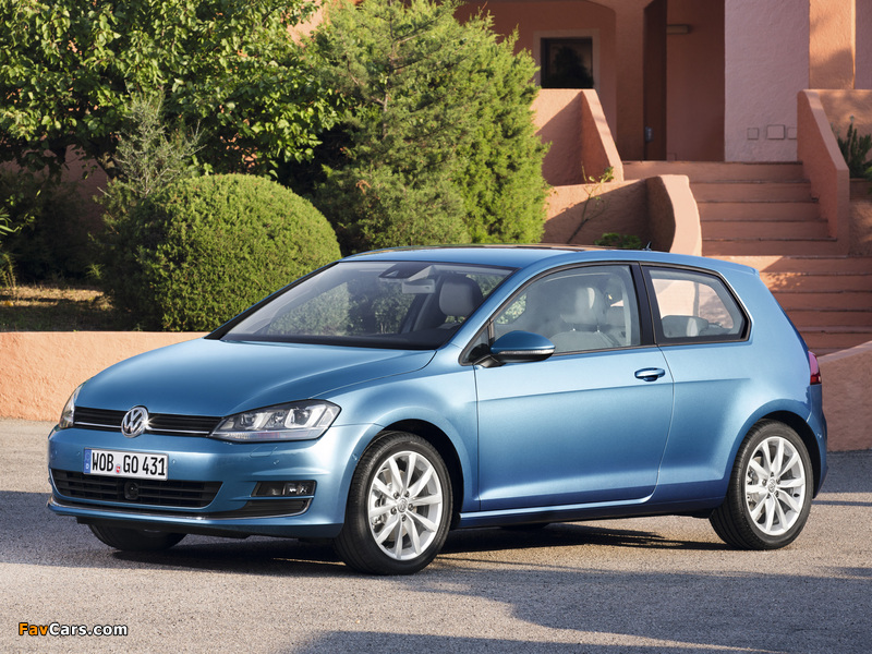 Volkswagen Golf TSI BlueMotion 3-door (Typ 5G) 2012 pictures (800 x 600)