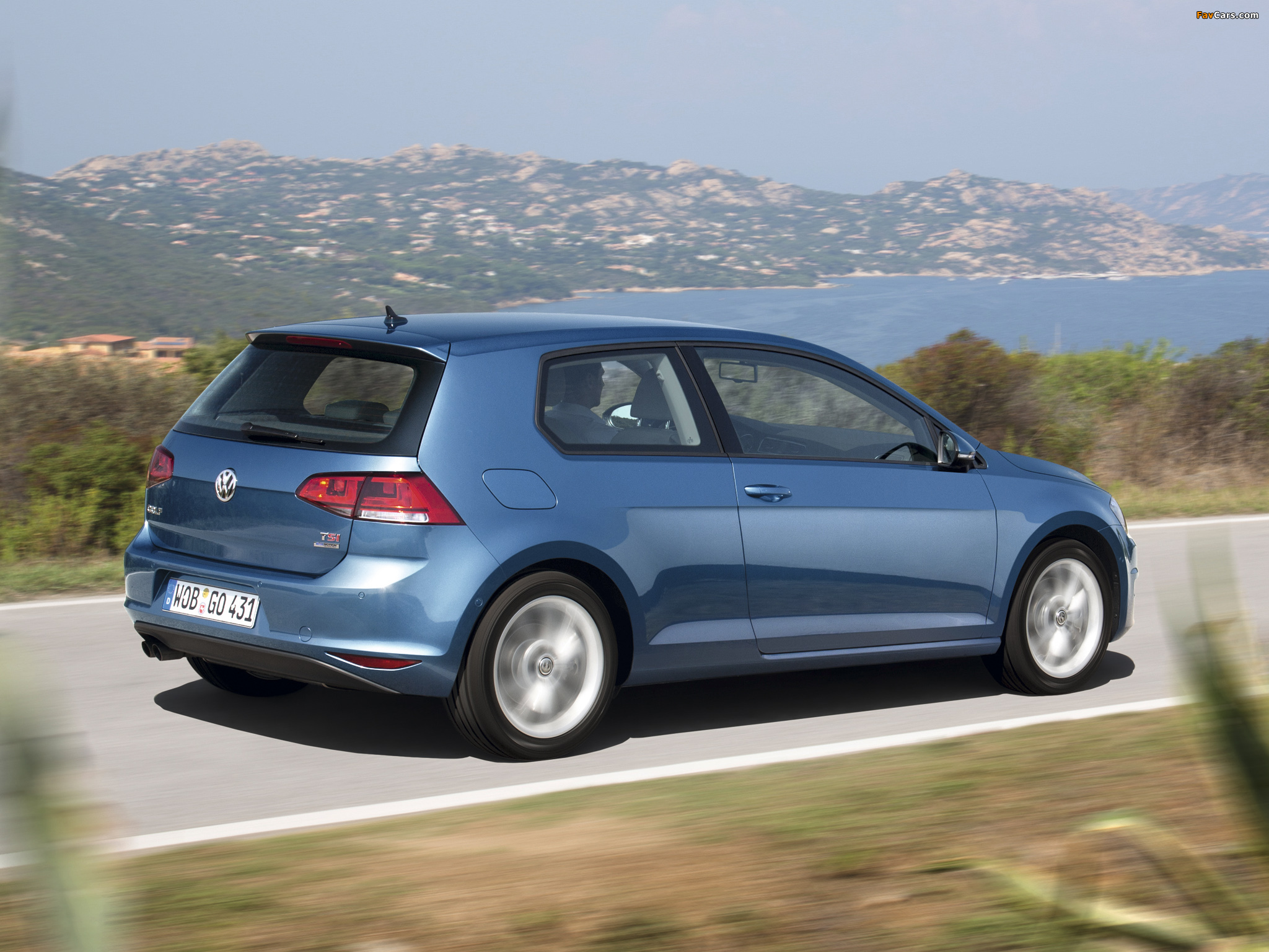 Volkswagen Golf TSI BlueMotion 3-door (Typ 5G) 2012 pictures (2048 x 1536)