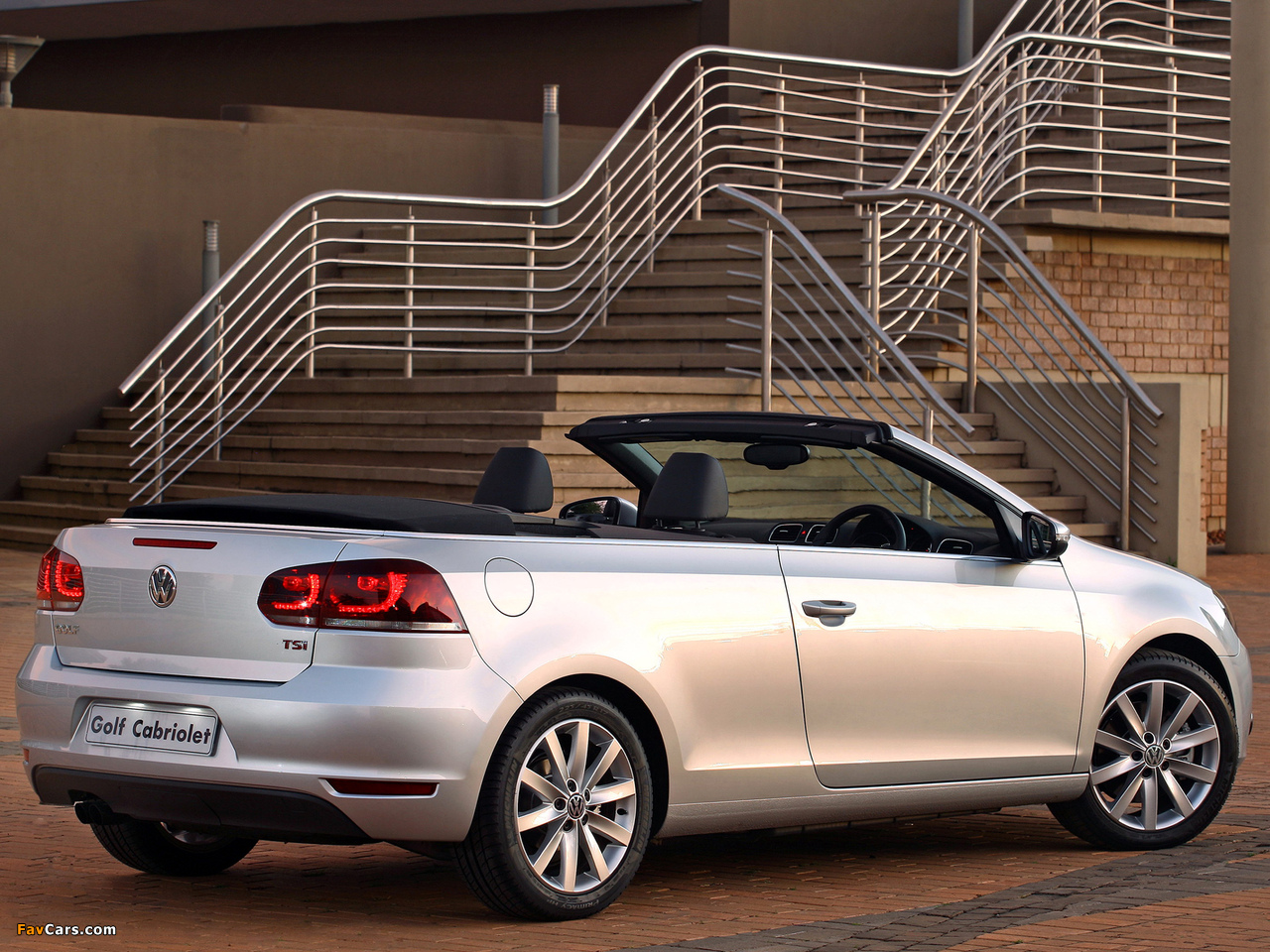 Volkswagen Golf Cabrio ZA-spec (Typ 5K) 2012 wallpapers (1280 x 960)