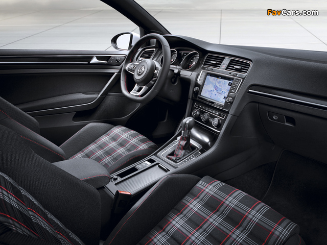 Volkswagen Golf GTI 3-door (Typ 5G) 2013 images (640 x 480)