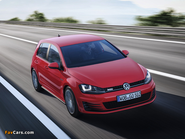 Volkswagen Golf GTD 5-door (Typ 5G) 2013 pictures (640 x 480)