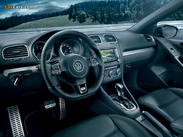 Volkswagen Golf R Cabriolet 2013 wallpapers (640 x 480)