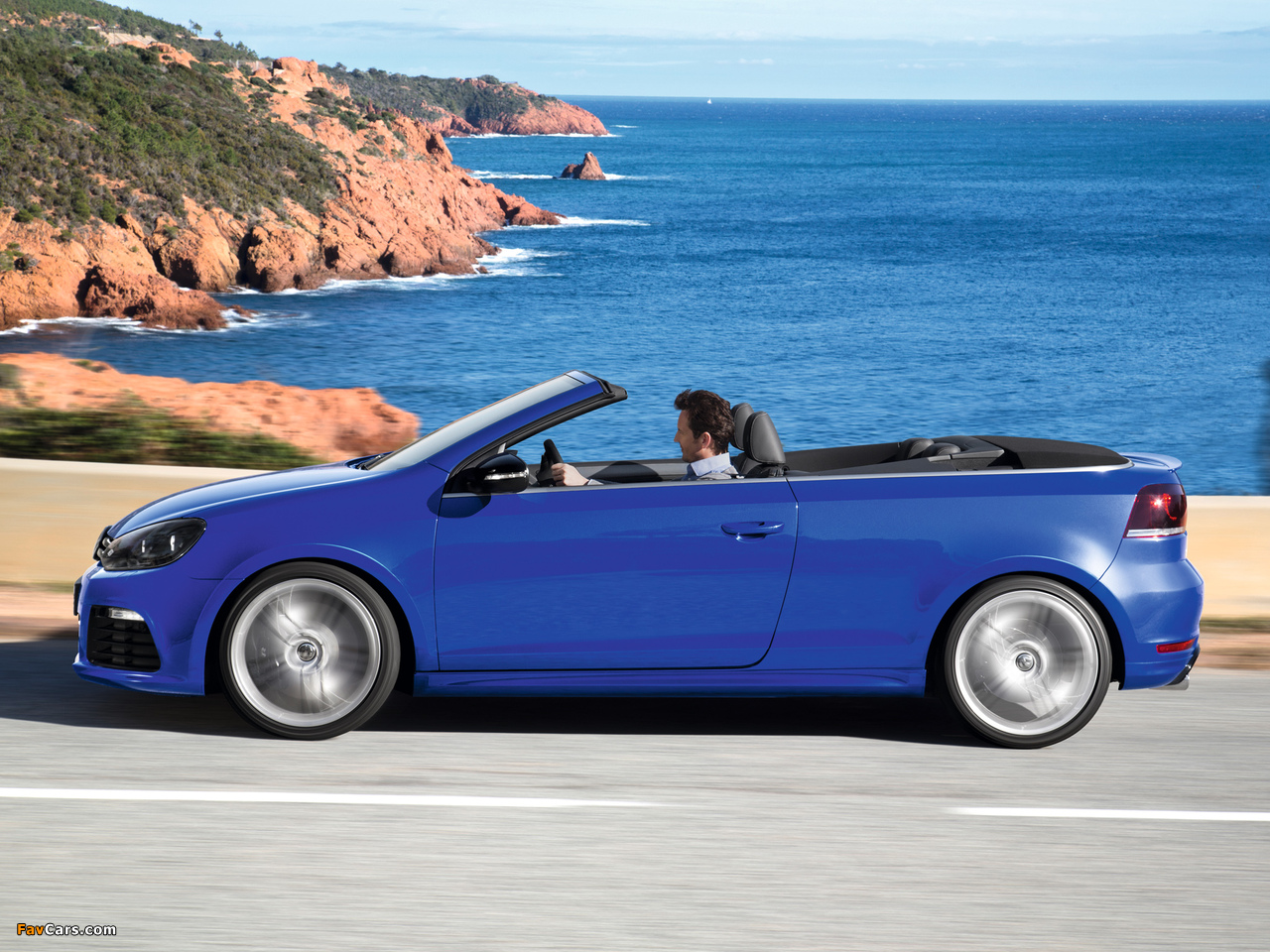 Volkswagen Golf R Cabriolet 2013 wallpapers (1280 x 960)