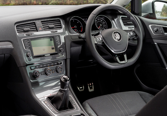 Volkswagen Golf Alltrack UK-spec (Typ 5G) 2015 images
